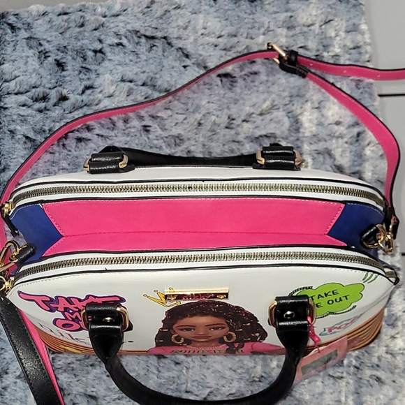 Nicole Lee: Nickky Take Me Out medium size purse.. - Picture 7 of 12